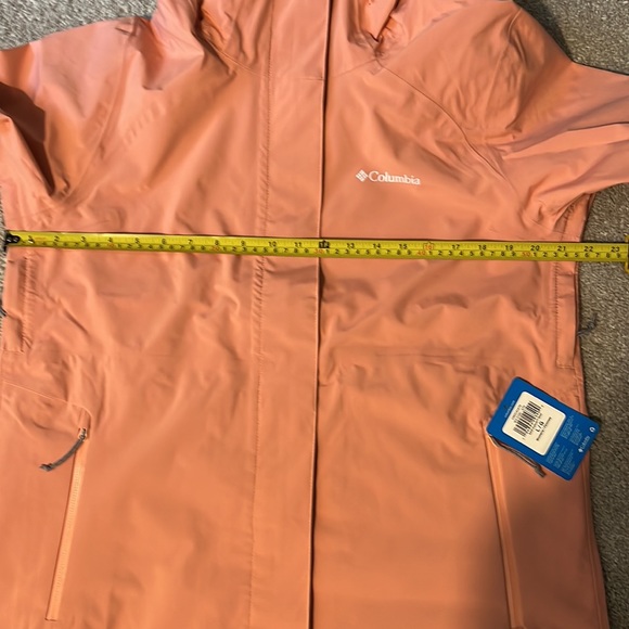 Columbia women’s waterproof Jacket size L NWT - Picture 12 of 13